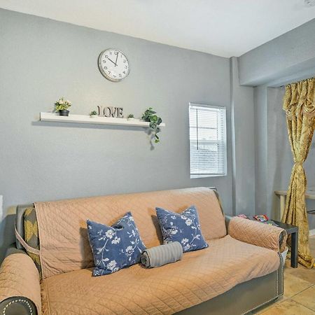 North Las Vegas Studio With Fire Pit 10 Mi To Strip Екстер'єр фото
